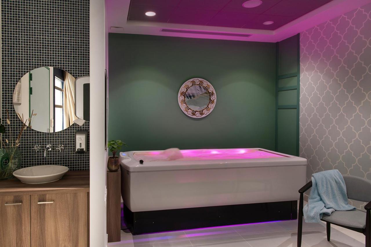 Residence Services Seniors Domitys Les Eaux Vives Digne-les-Bains Luaran gambar